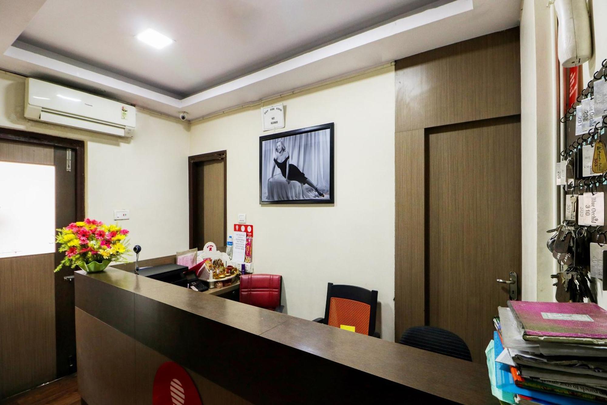 Oyo Flagship 1805 Hotel Star Delight Panchuria Esterno foto