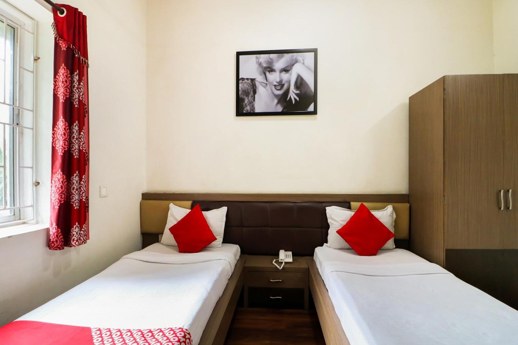 Oyo Flagship 1805 Hotel Star Delight Panchuria Esterno foto